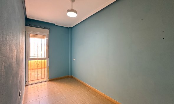 Revente - Bungalow -
Daya Nueva - Costa Blanca