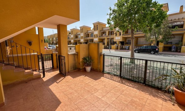 Revente - Bungalow -
Daya Nueva - Costa Blanca