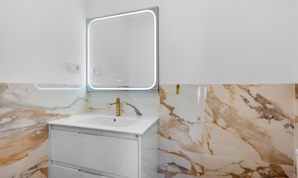 Reventa - Apartment -
Torrevieja - Punta Prima