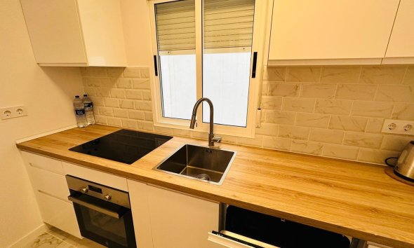 Revente - Apartment -
Torrevieja - Acequion
