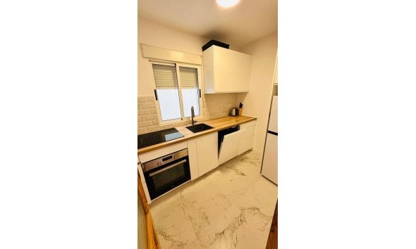 Revente - Apartment -
Torrevieja - Acequion