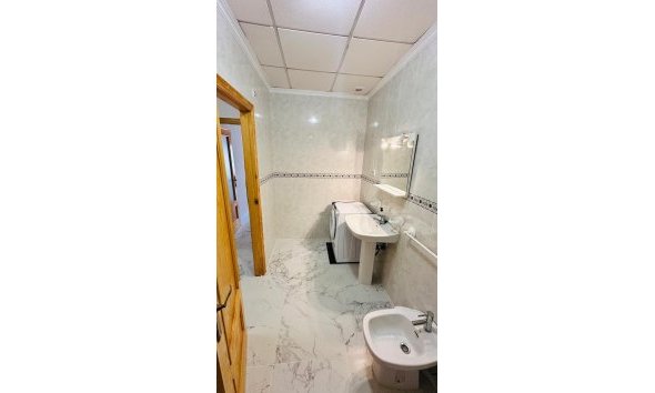 Revente - Apartment -
Torrevieja - Acequion