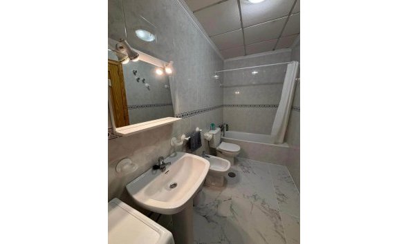 Revente - Apartment -
Torrevieja - Acequion