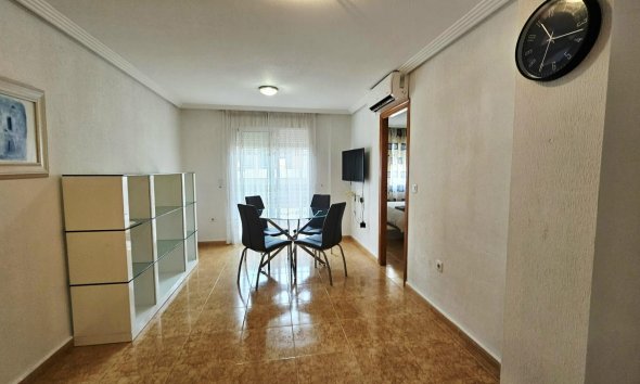 Revente - Apartment -
Torrevieja - Curva Del Palangre