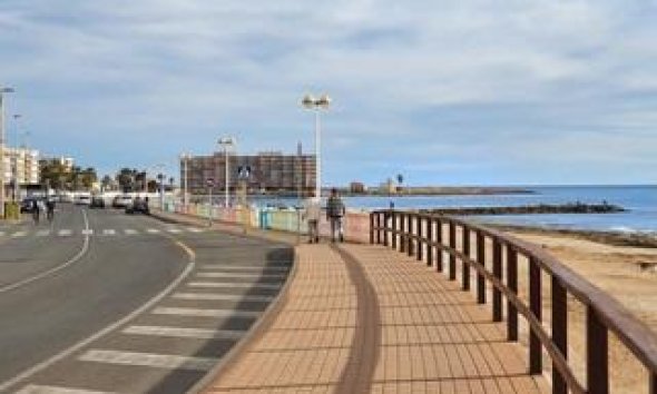 Revente - Apartment -
Torrevieja - Curva Del Palangre
