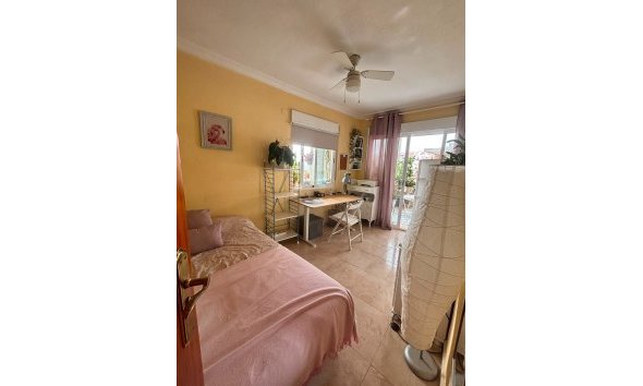 Revente - Apartment -
Torrevieja - Estacion De Autobuses