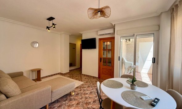 Revente - Apartment -
Torrevieja - Playa del Cura