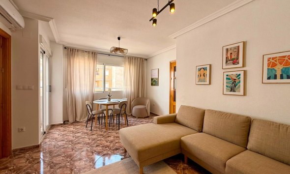 Revente - Apartment -
Torrevieja - Playa del Cura