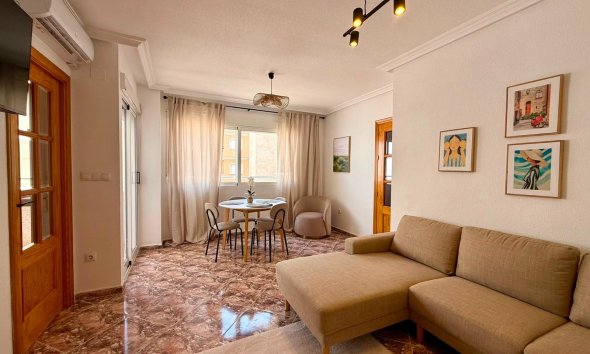 Revente - Apartment -
Torrevieja - Playa del Cura