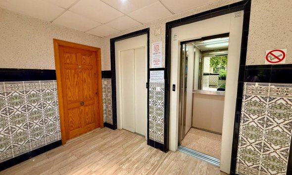 Revente - Apartment -
Torrevieja - Playa del Cura