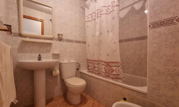 Revente - Apartment -
Torrevieja - Centro