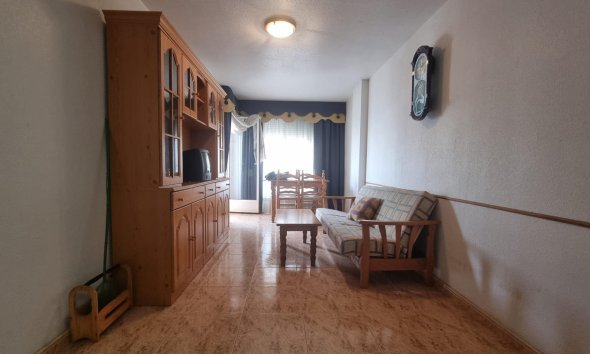 Revente - Apartment -
Torrevieja - Centro