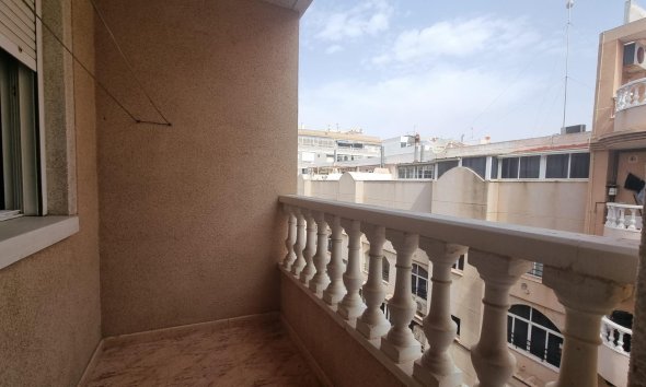 Revente - Apartment -
Torrevieja - Centro