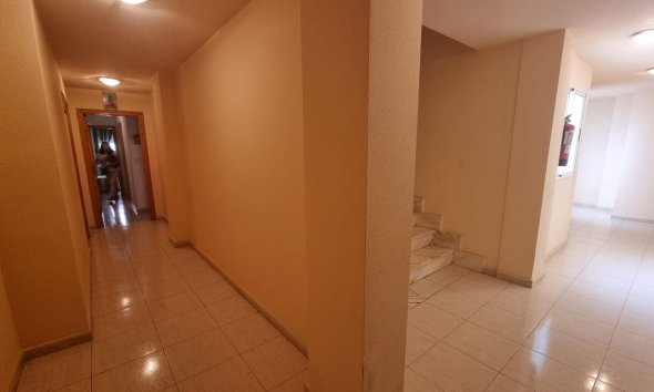 Revente - Apartment -
Torrevieja - Centro