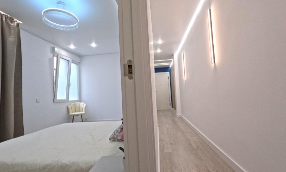 Revente - Apartment -
Torrevieja - Acequion