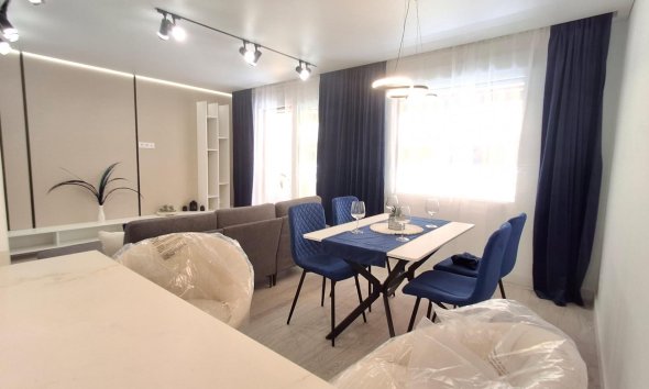 Revente - Apartment -
Torrevieja - Acequion