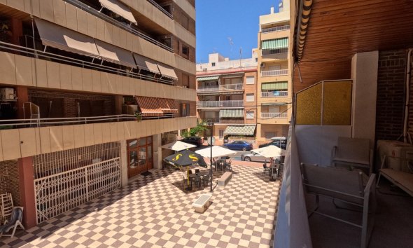Revente - Apartment -
Torrevieja - Acequion