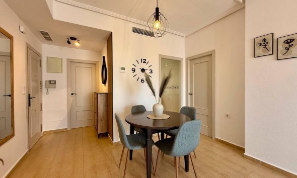 Revente - Apartment -
Guardamar del Segura - Puerto