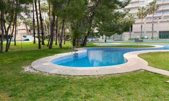 Revente - Apartment -
Orihuela Costa - Campoamor