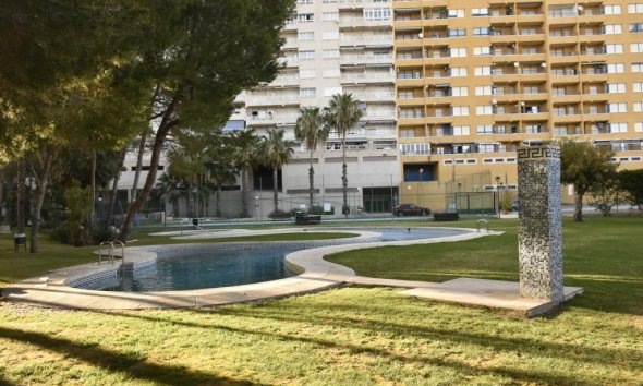 Revente - Apartment -
Orihuela Costa - Campoamor