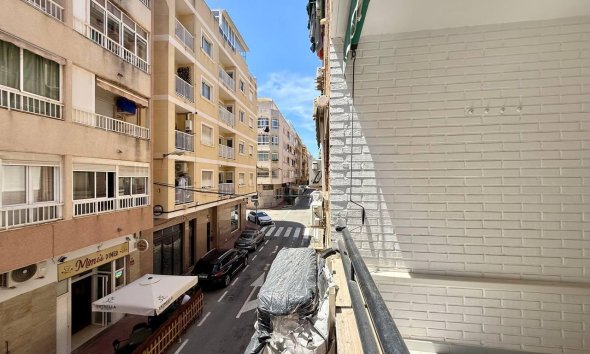 Revente - Apartment -
Torrevieja - Playa del Cura