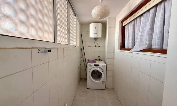 Revente - Apartment -
Torrevieja - Playa del Cura