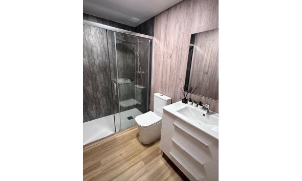 Revente - Apartment -
Torrevieja - Estacion De Autobuses