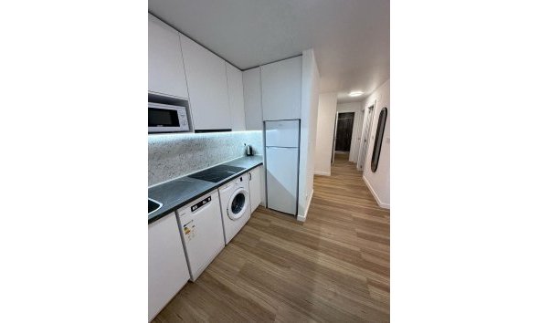 Revente - Apartment -
Torrevieja - Estacion De Autobuses