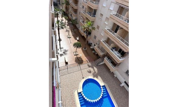 Revente - Apartment -
Torrevieja - Estacion De Autobuses