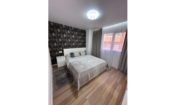 Revente - Apartment -
Torrevieja - Estacion De Autobuses