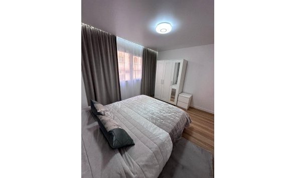 Revente - Apartment -
Torrevieja - Estacion De Autobuses