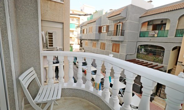 Revente - Apartment -
Torrevieja - Acequion