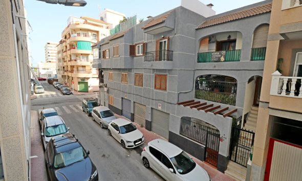 Revente - Apartment -
Torrevieja - Acequion