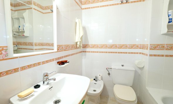 Revente - Apartment -
Torrevieja - Acequion