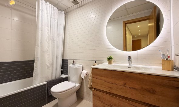 Revente - Apartment -
Torrevieja - Parque de las Naciones