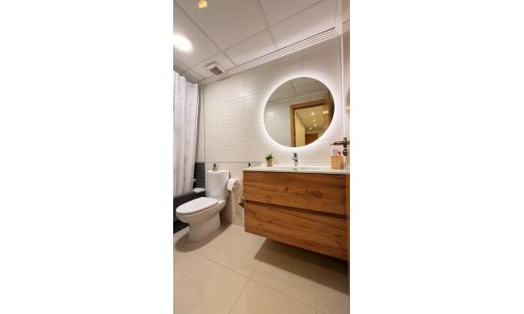 Revente - Apartment -
Torrevieja - Parque de las Naciones