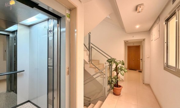 Revente - Apartment -
Torrevieja - Parque de las Naciones