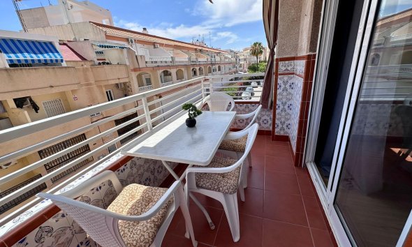 Revente - Apartment -
Torrevieja - Habaneras