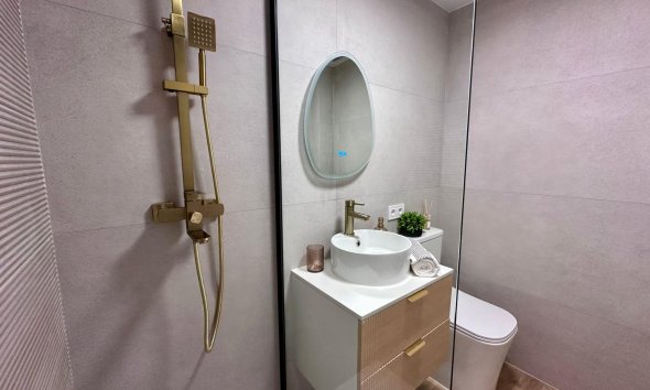 Revente - Apartment -
Torrevieja - Habaneras