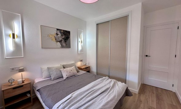 Revente - Apartment -
Torrevieja - Habaneras