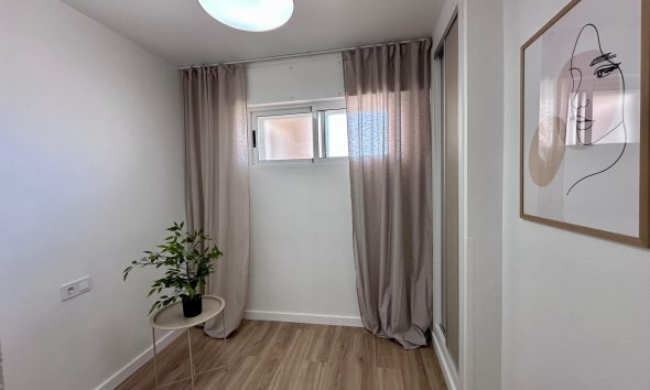 Revente - Apartment -
Torrevieja - Habaneras