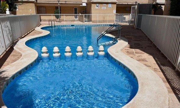 Revente - Apartment -
Torrevieja - Habaneras