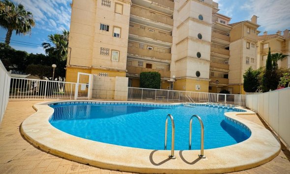 Revente - Apartment -
Torrevieja - Playa del Cura