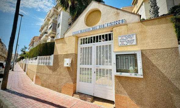 Revente - Apartment -
Torrevieja - Playa del Cura