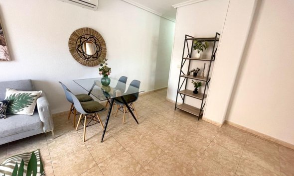 Reventa - Apartment -
Torrevieja - Centro
