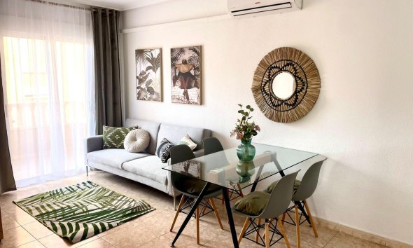 Reventa - Apartment -
Torrevieja - Centro