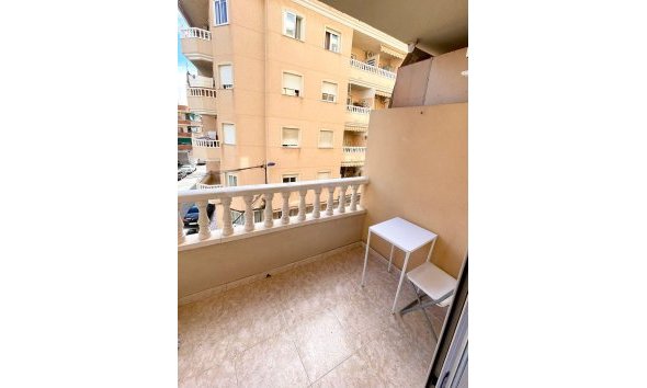 Reventa - Apartment -
Torrevieja - Centro