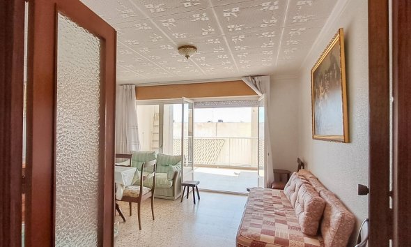 Revente - Attique -
Torrevieja - Playa De Los Naufragos