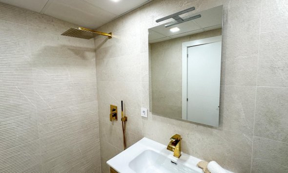 Revente - Apartment -
Torrevieja - Costa Blanca