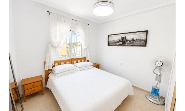 Revente - Town House -
Campoamor - Costa Blanca